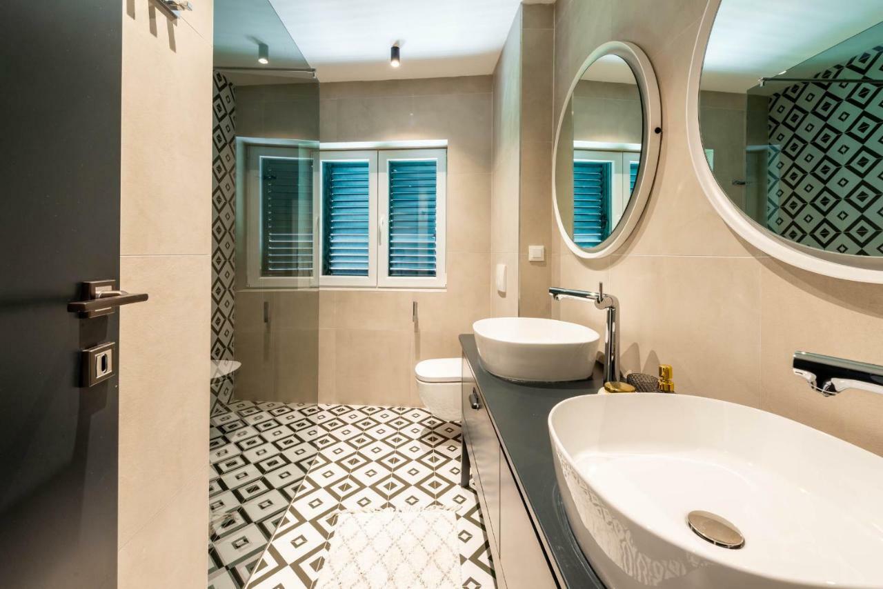 Sun And Stone Apartment Кавтат Екстериор снимка