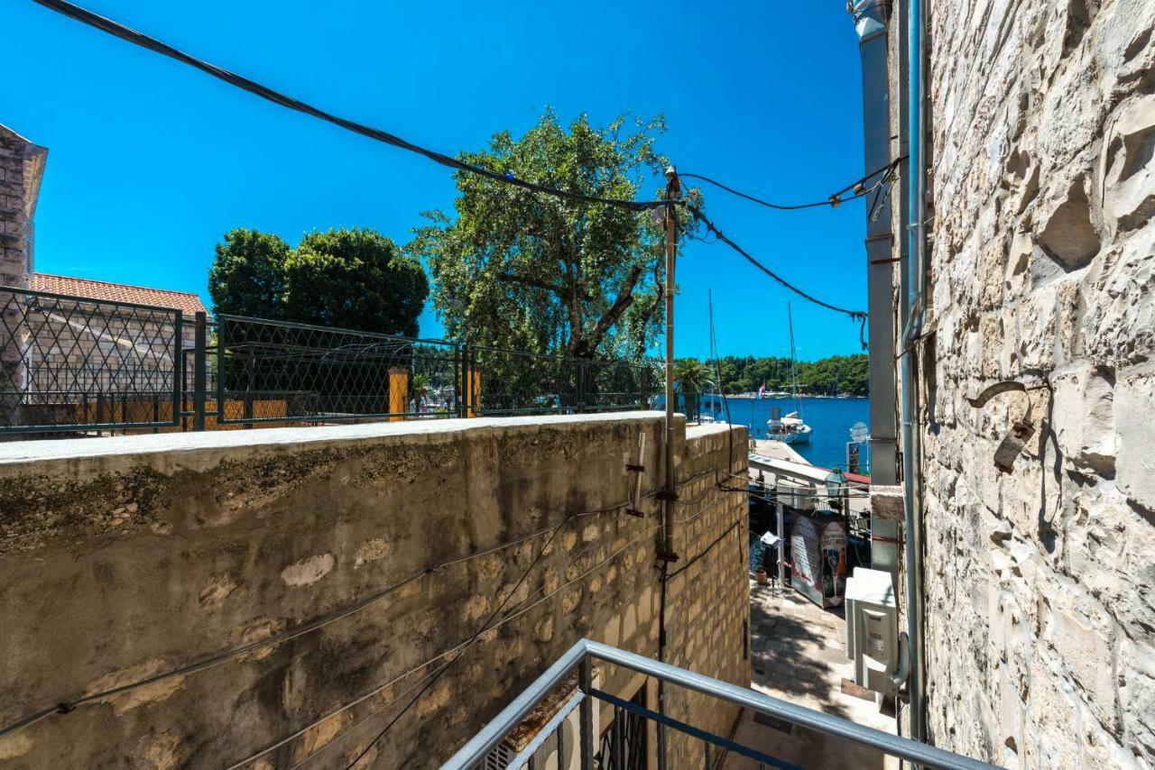 Sun And Stone Apartment Кавтат Екстериор снимка