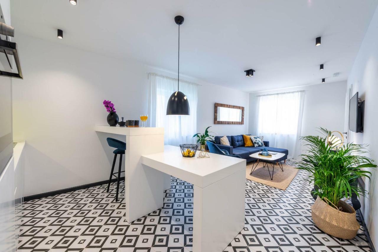 Sun And Stone Apartment Кавтат Екстериор снимка