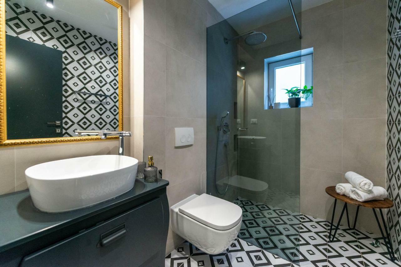 Sun And Stone Apartment Кавтат Екстериор снимка